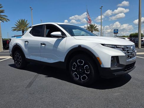 Used 2024 Hyundai Santa Cruz SE FWD image 1