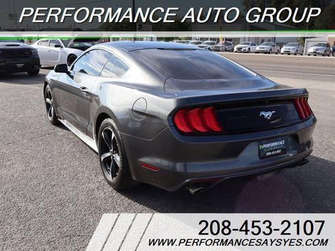 Used 2018 Ford Mustang Coupe image 5