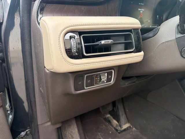Used 2022 Lincoln Aviator Reserve w/ Equipment Group 201A AWD/4WD image 21