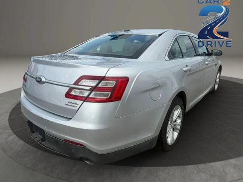 Used 2015 Ford Taurus SEL FWD image 6