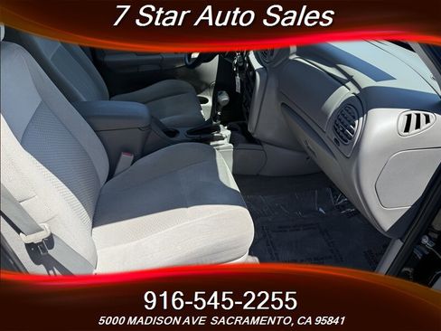 Used 2009 Chevrolet TrailBlazer LT w/ Cargo Convenience Package image 13