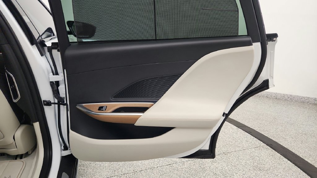 Used 2022 Lucid Air Grand Touring AWD/4WD image 44