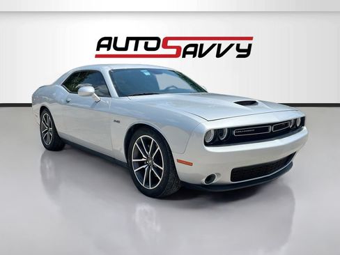 Used 2023 Dodge Challenger R/T RWD image 1