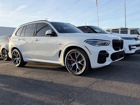 Used 2023 BMW X5 xDrive45e w/ Executive Package image 2