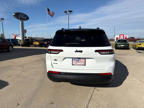 New 2025 Jeep Grand Cherokee L Limited image 9