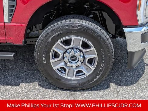 Used 2025 Ford F250 Lariat w/ FX4 Off-Road Package AWD/4WD image 11