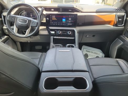 Certified 2024 GMC Sierra 2500 Denali w/ Denali Reserve Package AWD/4WD image 12