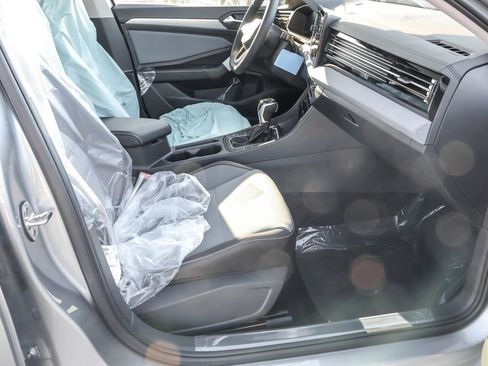 New 2026 Volkswagen Jetta SE FWD image 41