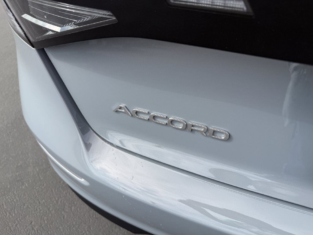 Used 2024 Honda Accord Sport image 6