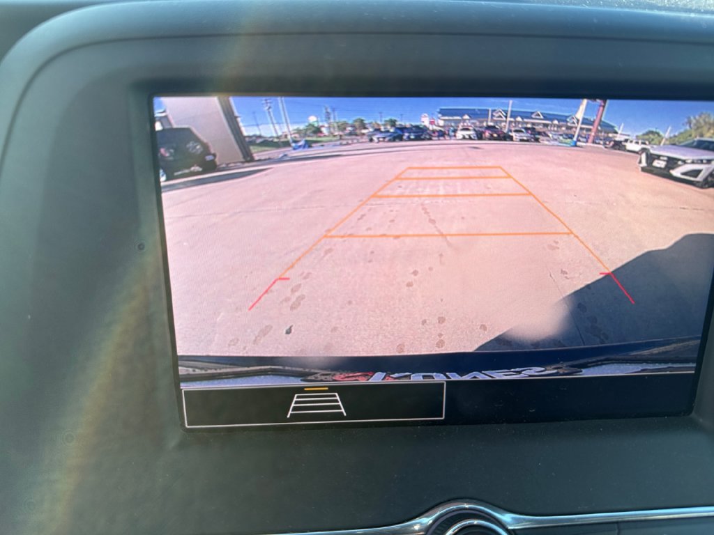 Used 2023 Chevrolet Camaro LT RWD image 20