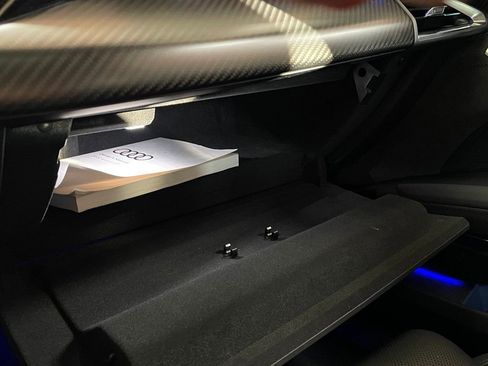 Used 2022 Audi e-tron GT Prestige w/ Prestige Package image 39