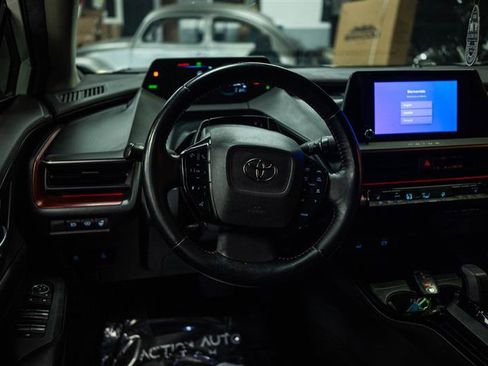 Used 2023 Toyota Prius Prime FWD image 15