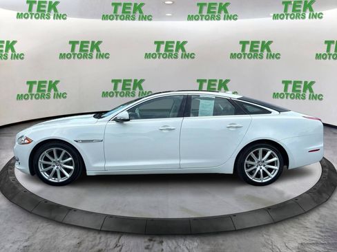 Used 2013 Jaguar XJ w/ Front Seat Comfort Pkg RWD image 10
