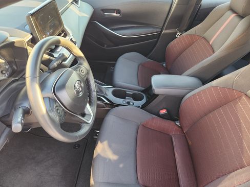 Used 2025 Toyota Corolla SE FWD image 15