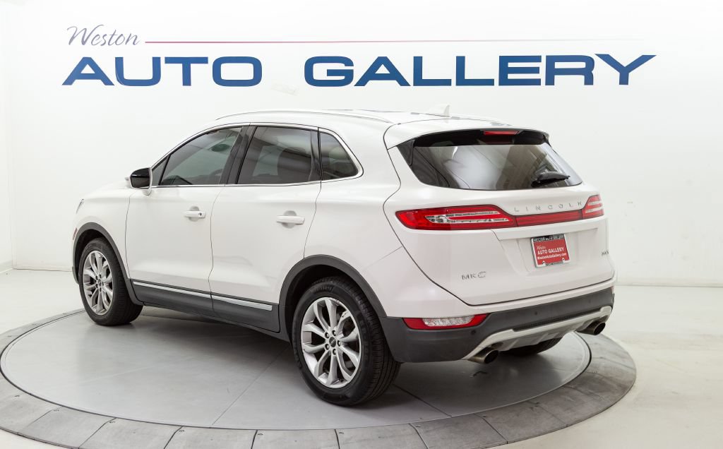 Used 2015 Lincoln MKC AWD w/ Equipment Group 101A Select image 3