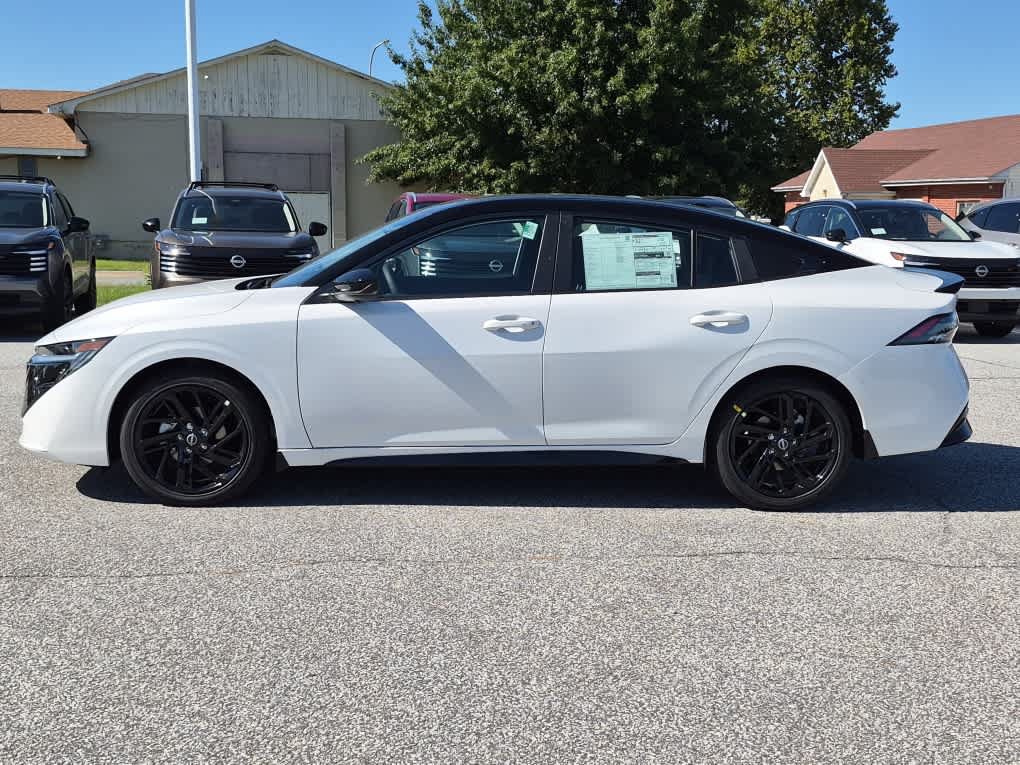 New 2027 Nissan Sentra SR w/ SR Premium Package FWD image 5