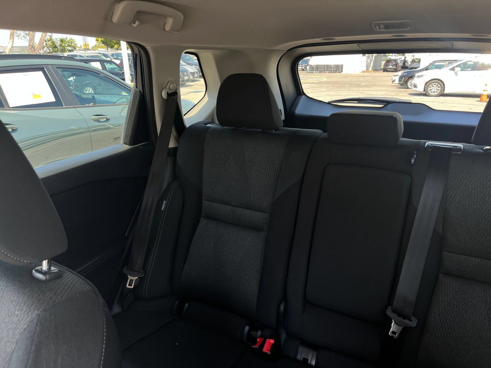 Used 2025 Nissan Rogue SV FWD image 40