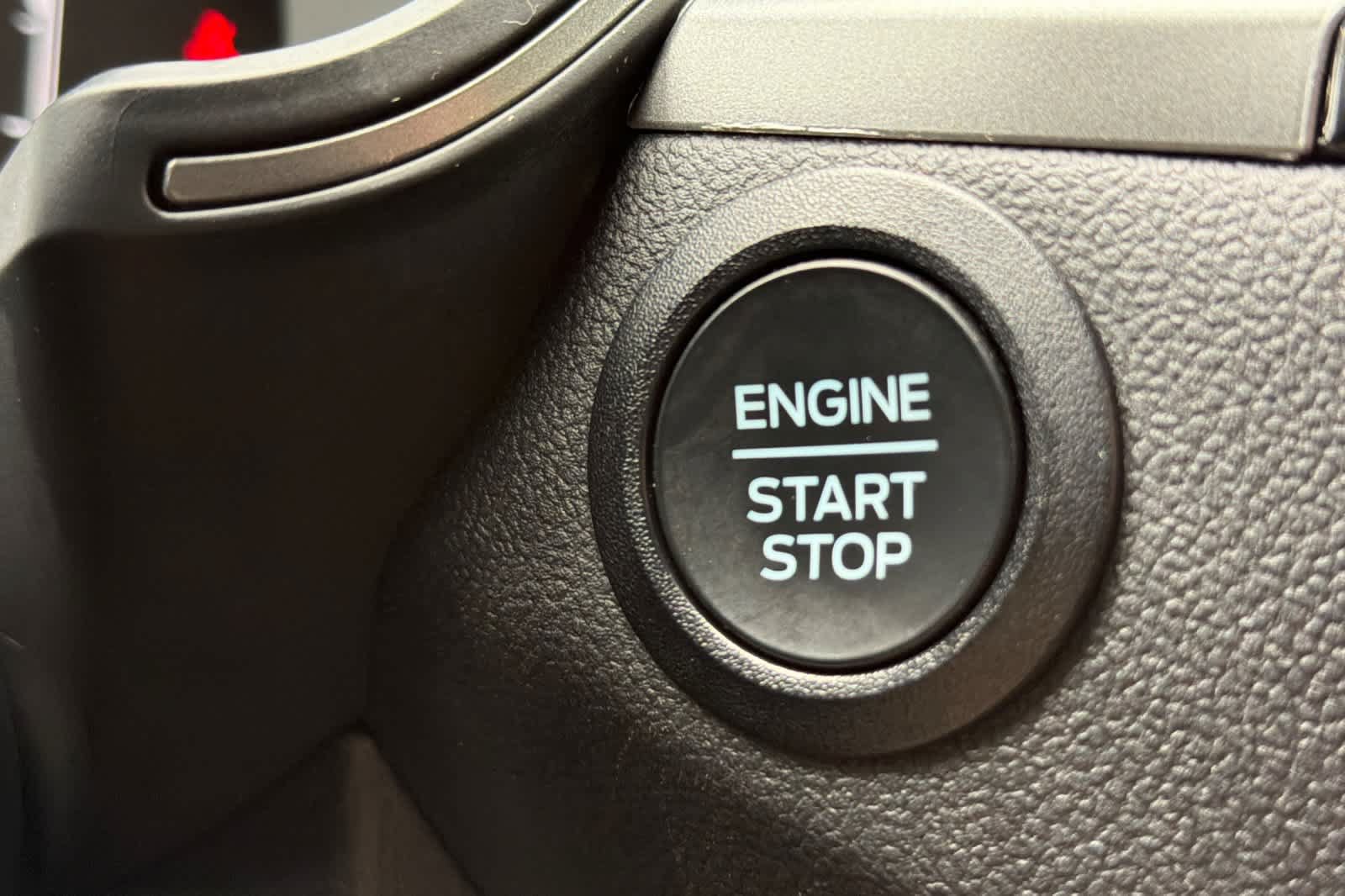 Used 2025 Ford Escape Active AWD/4WD image 24