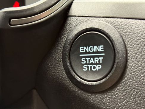 Used 2025 Ford Escape Active AWD/4WD image 24