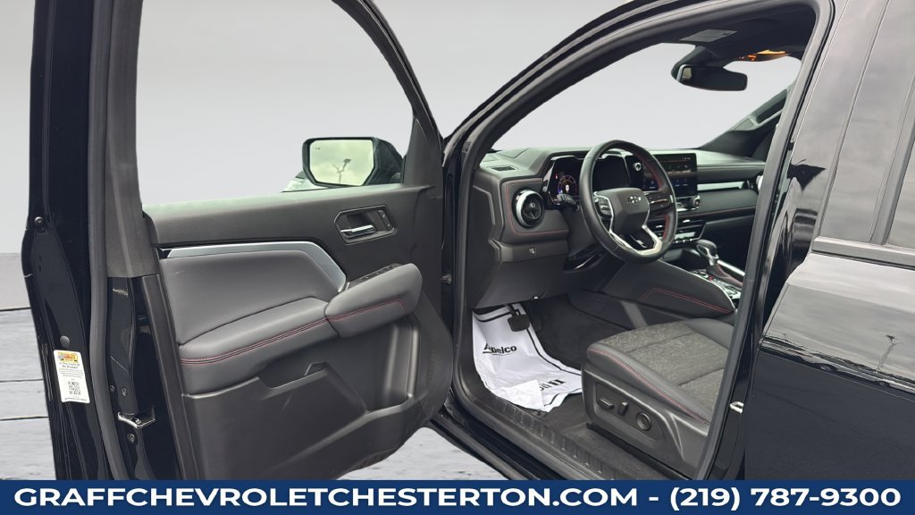 Used 2023 Chevrolet Colorado Z71 AWD/4WD image 24
