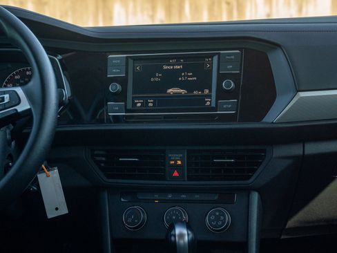 Used 2019 Volkswagen Jetta S w/ Driver Assistance Package FWD image 21