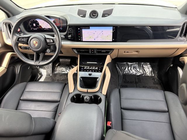 Used 2024 Porsche Cayenne AWD/4WD image 20