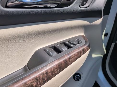 Certified 2023 GMC Acadia Denali AWD/4WD image 15