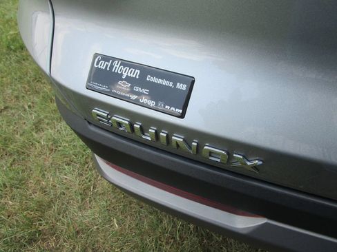 Used 2025 Chevrolet Equinox LT FWD image 11