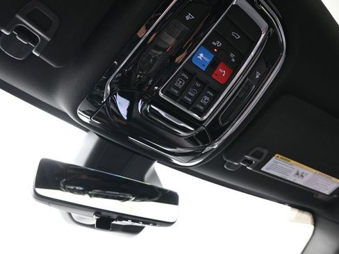 Used 2024 Jeep Grand Cherokee Overland w/ Luxury Tech Group IV image 43