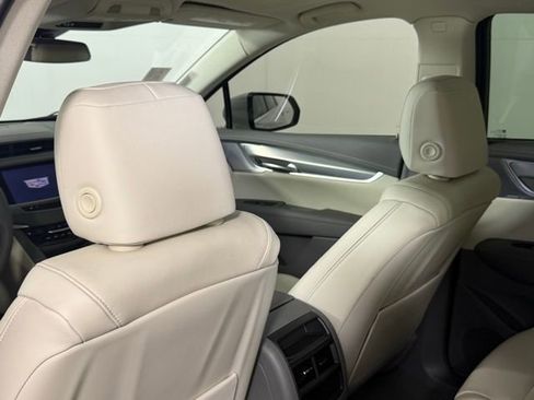 New 2025 Cadillac XT5 Premium Luxury image 24