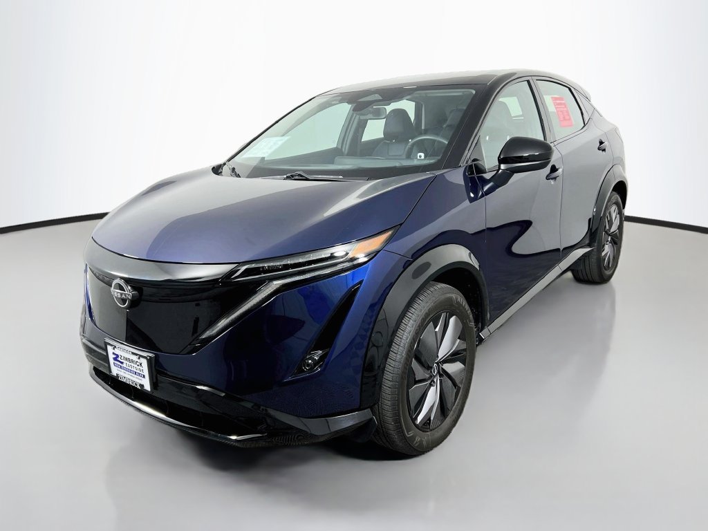 Used 2024 Nissan Ariya AWD image 3