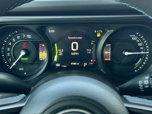Used 2024 Jeep Wrangler Unlimited Rubicon 4xe AWD/4WD image 21