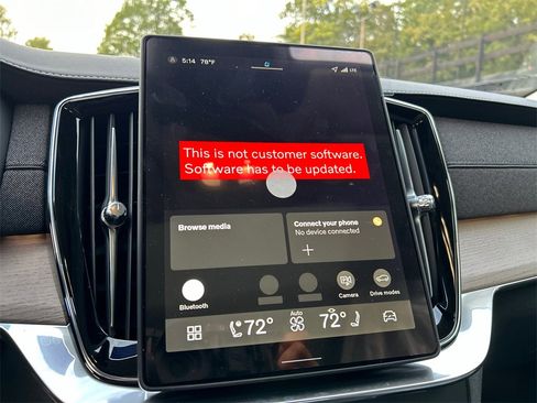 New 2026 Volvo XC90 B6 Plus w/ Protection Package Premier image 16