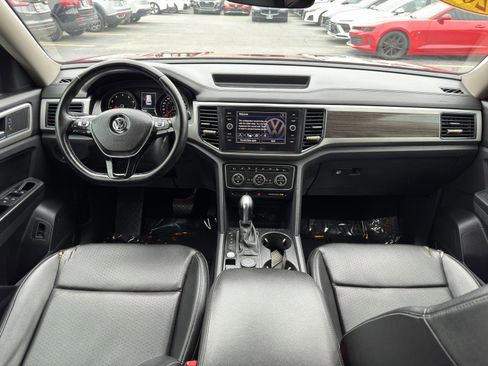 Used 2018 Volkswagen Atlas SE image 25