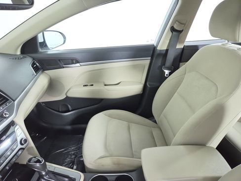 Used 2018 Hyundai Elantra Value Edition w/ Cargo Package FWD image 16