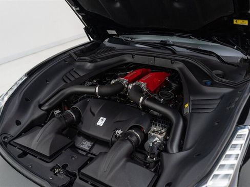 Used 2017 Ferrari California T RWD image 75