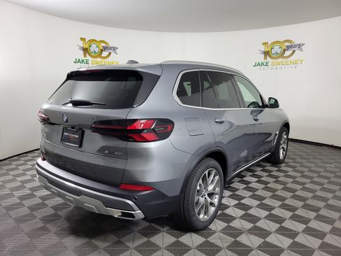 New 2026 BMW X5 xDrive40i w/ Premium Package AWD/4WD image 7