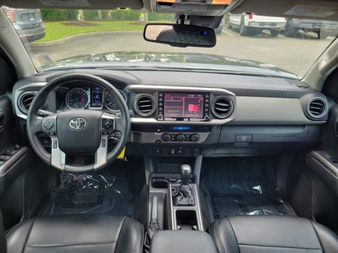 Used 2021 Toyota Tacoma SR5 RWD image 8