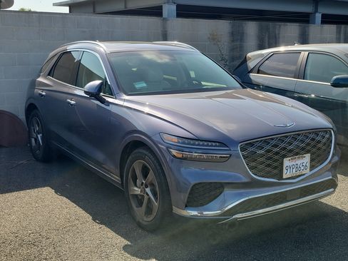 Certified 2026 Genesis GV70 2.5T Select AWD/4WD image 3