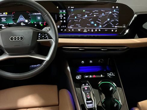 Used 2025 Audi A5 2.0T Premium Plus w/ Premium Plus image 22