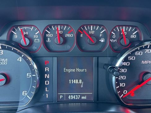 Used 2018 Chevrolet Silverado 3500 W/T AWD/4WD image 10