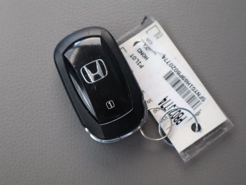 Used 2023 Honda Pilot Elite image 53