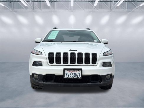 Used 2017 Jeep Cherokee High Altitude image 2