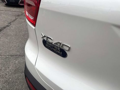 Used 2023 Volvo XC40 B5 Plus w/ Driver Assist Package image 8