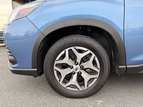 Certified 2023 Subaru Forester Premium image 10