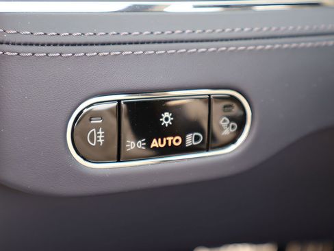 Certified 2023 Bentley Continental GT V8 AWD/4WD image 22