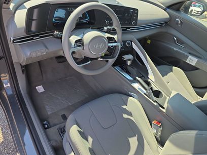 New 2026 Hyundai Elantra SE