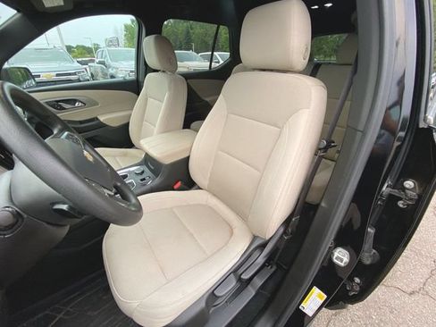 Used 2023 Chevrolet Traverse LS w/ Safety Package AWD/4WD image 18