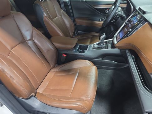 Used 2020 Subaru Outback Touring XT AWD/4WD image 10