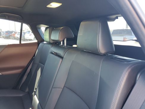 Used 2024 Toyota Venza Limited image 10